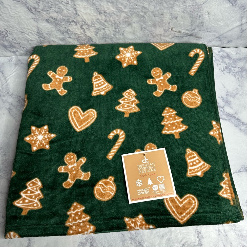 Gingerbread Man Holiday Bath Towel